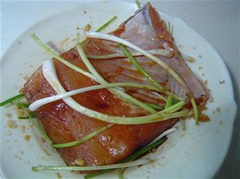 电饭煲烤草鱼怎么做，电饭煲烤草鱼怎么做好吃，电饭煲烤草鱼做法