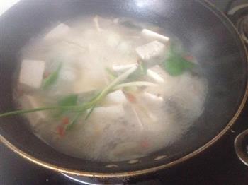 黄芪鳝鱼汤怎么做，黄芪鳝鱼汤怎么做好吃，黄芪鳝鱼汤做法