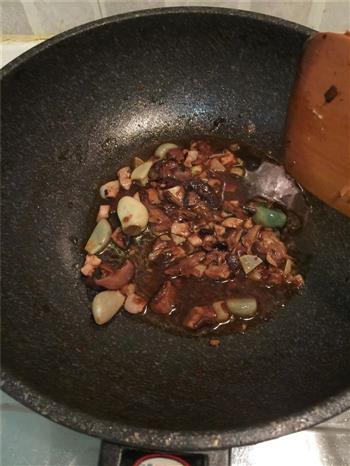 腊八蒜蒸鱼怎么做，腊八蒜蒸鱼怎么做好吃，腊八蒜蒸鱼做法