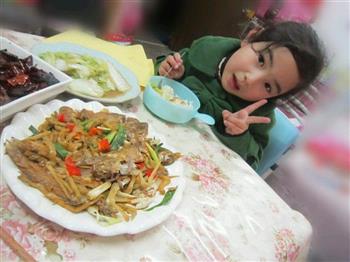 干烧香煎榨菜小黄鱼-乌江榨菜怎么做，干烧香煎榨菜小黄鱼-乌江榨菜怎么做好吃，干烧香煎榨菜小黄鱼-乌江榨菜做法