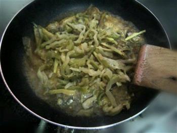 干烧香煎榨菜小黄鱼-乌江榨菜怎么做，干烧香煎榨菜小黄鱼-乌江榨菜怎么做好吃，干烧香煎榨菜小黄鱼-乌江榨菜做法