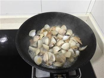 自家四川泡菜炒白贝怎么做，自家四川泡菜炒白贝怎么做好吃，自家四川泡菜炒白贝做法