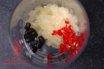 蒜茸蒸墨鱼片怎么做，蒜茸蒸墨鱼片怎么做好吃，蒜茸蒸墨鱼片做法