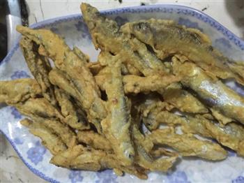 侗寨美味-酥炸小鱼怎么做，侗寨美味-酥炸小鱼怎么做好吃，侗寨美味-酥炸小鱼做法