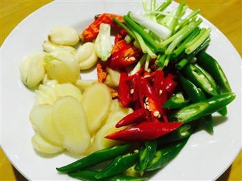 油焖花蟹怎么做，油焖花蟹怎么做好吃，油焖花蟹做法