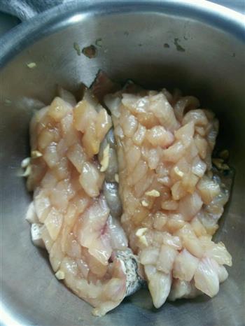 年夜饭必备――葡萄鱼怎么做，年夜饭必备――葡萄鱼怎么做好吃，年夜饭必备――葡萄鱼做法