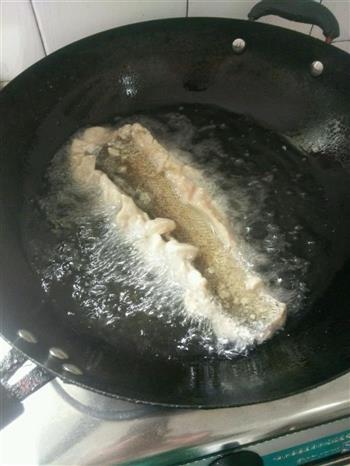 年夜饭必备――葡萄鱼怎么做，年夜饭必备――葡萄鱼怎么做好吃，年夜饭必备――葡萄鱼做法
