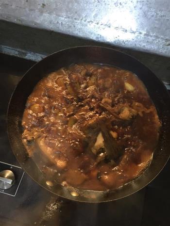 大蒜炖鮰鱼怎么做，大蒜炖鮰鱼怎么做好吃，大蒜炖鮰鱼做法