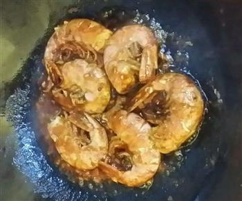 蒜香油焖大虾怎么做，蒜香油焖大虾怎么做好吃，蒜香油焖大虾做法