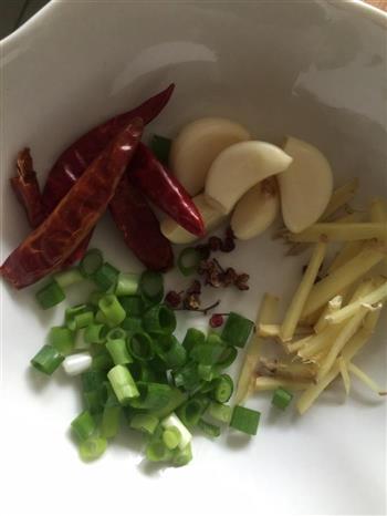简版红烧泥鳅怎么做，简版红烧泥鳅怎么做好吃，简版红烧泥鳅做法