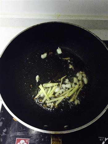 尖椒炒银鱼干怎么做，尖椒炒银鱼干怎么做好吃，尖椒炒银鱼干做法
