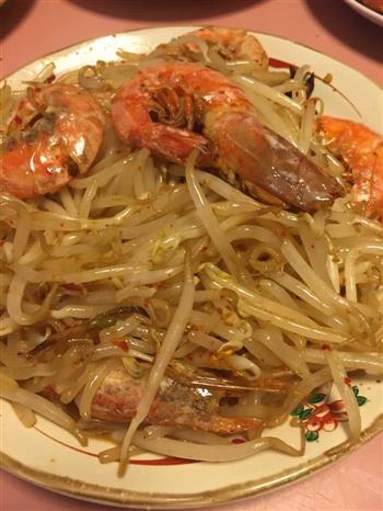 绿豆芽炒虾怎么做，绿豆芽炒虾怎么做好吃，绿豆芽炒虾做法
