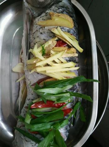 清蒸虹鳟鱼怎么做，清蒸虹鳟鱼怎么做好吃，清蒸虹鳟鱼做法