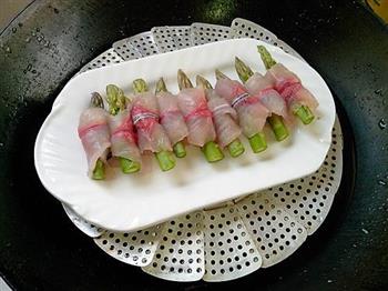 蒸鱼片卷芦笋怎么做，蒸鱼片卷芦笋怎么做好吃，蒸鱼片卷芦笋做法