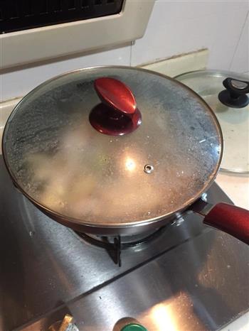 香菇豆腐鱼汤怎么做，香菇豆腐鱼汤怎么做好吃，香菇豆腐鱼汤做法
