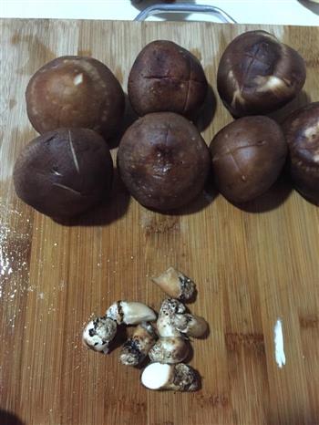 香菇豆腐鱼汤怎么做，香菇豆腐鱼汤怎么做好吃，香菇豆腐鱼汤做法
