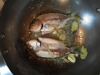 香菇豆腐鱼汤怎么做，香菇豆腐鱼汤怎么做好吃，香菇豆腐鱼汤做法