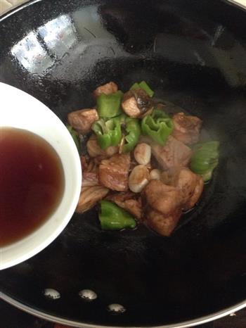 糖醋青椒草鱼块怎么做，糖醋青椒草鱼块怎么做好吃，糖醋青椒草鱼块做法