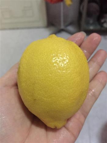泰国风味烤鲈鱼怎么做，泰国风味烤鲈鱼怎么做好吃，泰国风味烤鲈鱼做法