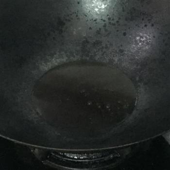 酸菜炒螺蛳肉怎么做，酸菜炒螺蛳肉怎么做好吃，酸菜炒螺蛳肉做法