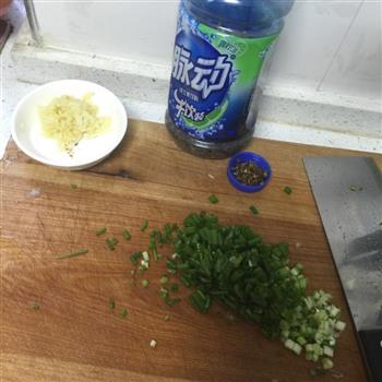 蒜蓉小龙虾怎么做，蒜蓉小龙虾怎么做好吃，蒜蓉小龙虾做法