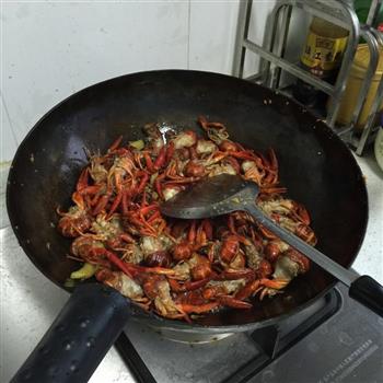 蒜蓉小龙虾怎么做，蒜蓉小龙虾怎么做好吃，蒜蓉小龙虾做法
