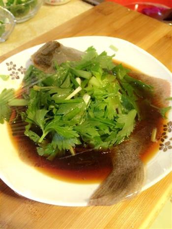 小红椒清蒸多宝鱼怎么做，小红椒清蒸多宝鱼怎么做好吃，小红椒清蒸多宝鱼做法