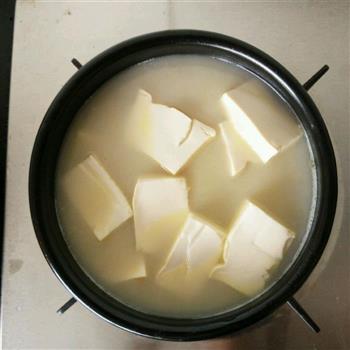 小鱼汤豆腐怎么做，小鱼汤豆腐怎么做好吃，小鱼汤豆腐做法