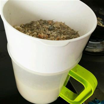 小鱼汤豆腐怎么做，小鱼汤豆腐怎么做好吃，小鱼汤豆腐做法