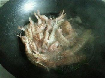盐水虾菇怎么做，盐水虾菇怎么做好吃，盐水虾菇做法