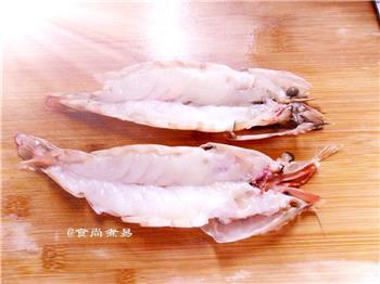 蒜蓉XO酱蒸大虾怎么做，蒜蓉XO酱蒸大虾怎么做好吃，蒜蓉XO酱蒸大虾做法