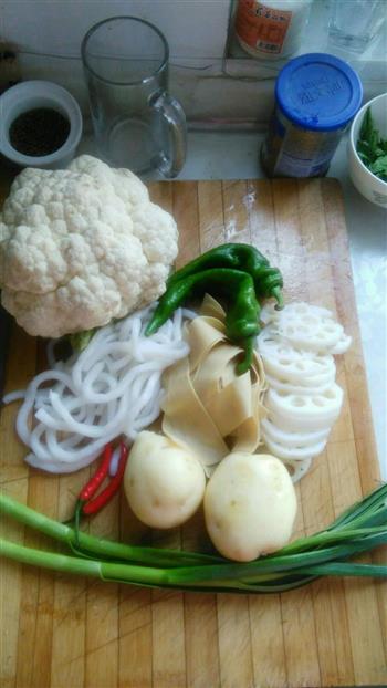 麻辣干锅虾怎么做，麻辣干锅虾怎么做好吃，麻辣干锅虾做法