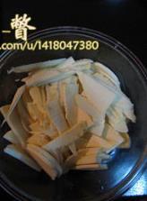 冬笋姬菇草鸡汤怎么做，冬笋姬菇草鸡汤怎么做好吃，冬笋姬菇草鸡汤做法