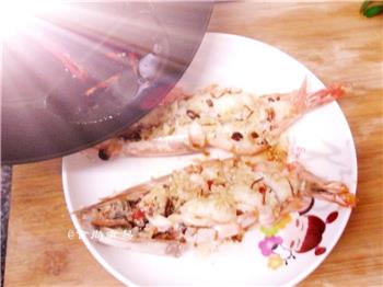 蒜蓉XO酱蒸大虾怎么做，蒜蓉XO酱蒸大虾怎么做好吃，蒜蓉XO酱蒸大虾做法