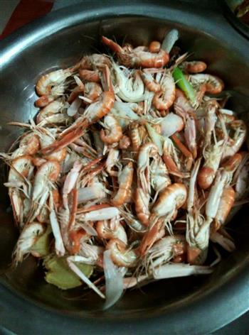 嘎巴虾怎么做，嘎巴虾怎么做好吃，嘎巴虾做法