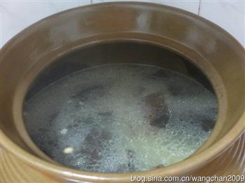黄豆海带大骨汤怎么做，黄豆海带大骨汤怎么做好吃，黄豆海带大骨汤做法