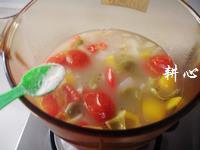 杂蔬火腿鸭汤怎么做，杂蔬火腿鸭汤怎么做好吃，杂蔬火腿鸭汤做法