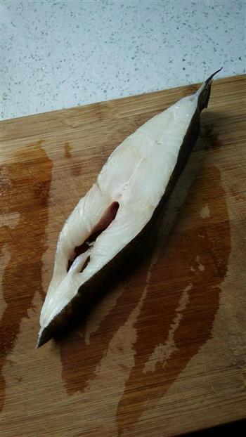 黑胡椒烤鸦片鱼怎么做，黑胡椒烤鸦片鱼怎么做好吃，黑胡椒烤鸦片鱼做法