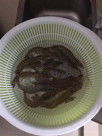 一飞冲天蒜蓉开边虾怎么做，一飞冲天蒜蓉开边虾怎么做好吃，一飞冲天蒜蓉开边虾做法