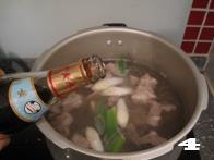 清炖白萝卜牛腩汤怎么做，清炖白萝卜牛腩汤怎么做好吃，清炖白萝卜牛腩汤做法