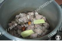 胡萝卜焖牛腩怎么做，胡萝卜焖牛腩怎么做好吃，胡萝卜焖牛腩做法