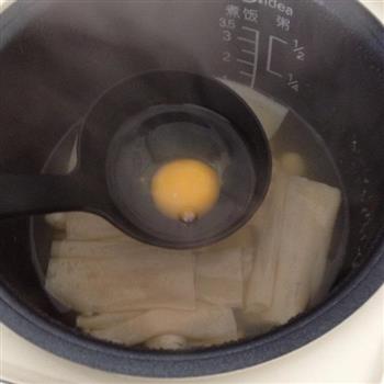 腐竹白果鸡蛋汤怎么做，腐竹白果鸡蛋汤怎么做好吃，腐竹白果鸡蛋汤做法