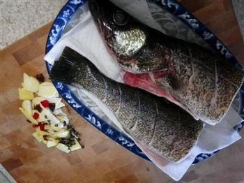 家常小菜-红烧鱼怎么做，家常小菜-红烧鱼怎么做好吃，家常小菜-红烧鱼做法