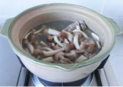 鸭骨汤怎么做，鸭骨汤怎么做好吃，鸭骨汤做法