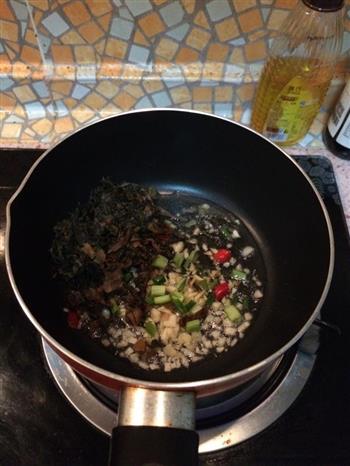 梅干菜蒸鱼头怎么做，梅干菜蒸鱼头怎么做好吃，梅干菜蒸鱼头做法