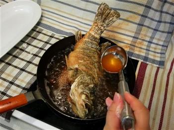 糖汁酥鱼怎么做，糖汁酥鱼怎么做好吃，糖汁酥鱼做法