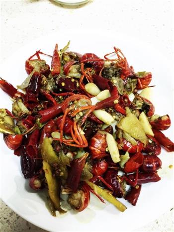简单版麻辣小龙虾怎么做，简单版麻辣小龙虾怎么做好吃，简单版麻辣小龙虾做法