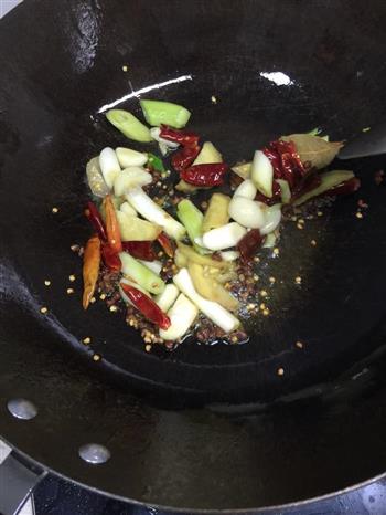 简单版麻辣小龙虾怎么做，简单版麻辣小龙虾怎么做好吃，简单版麻辣小龙虾做法