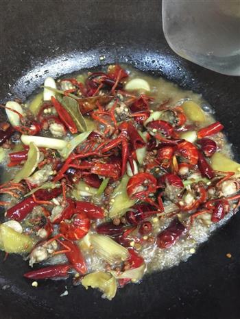 简单版麻辣小龙虾怎么做，简单版麻辣小龙虾怎么做好吃，简单版麻辣小龙虾做法