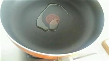香煎马哈鱼怎么做，香煎马哈鱼怎么做好吃，香煎马哈鱼做法